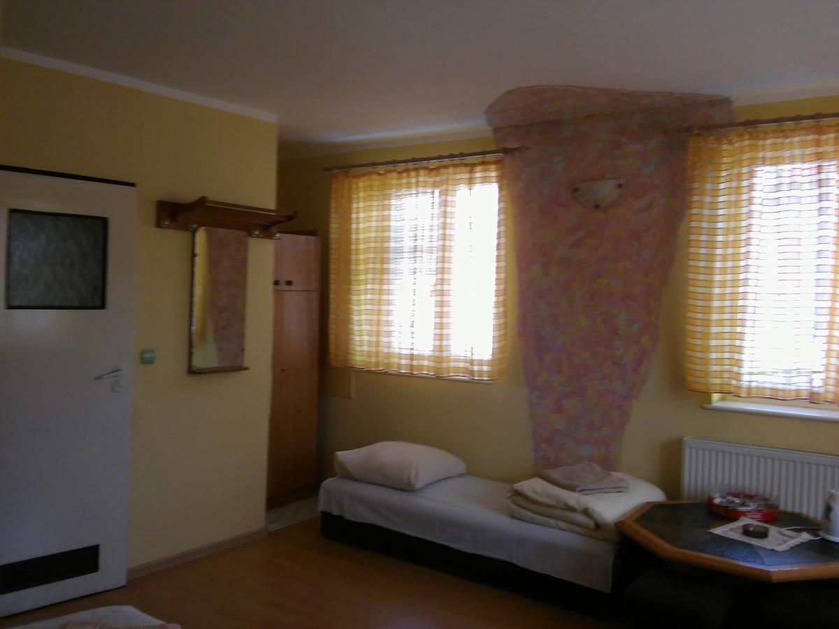 Motel Ararat Kolobrzeg Bagian luar foto